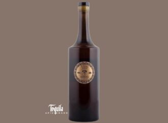 3 Tres Añejo Tequila Review: A Dark Horse